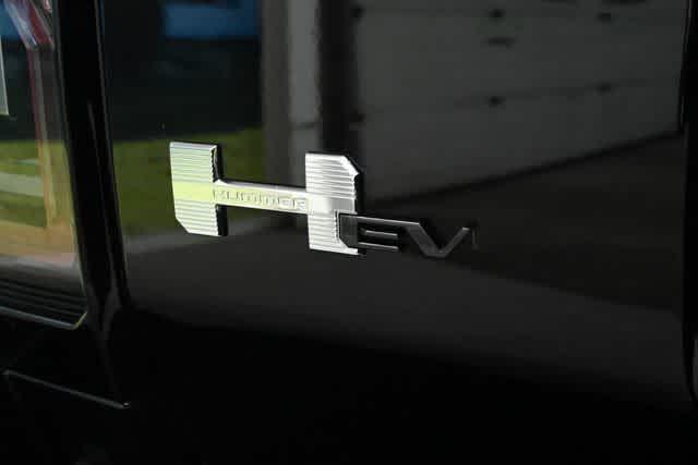 Photo of 2024 Black GMC HUMMER EV SUV