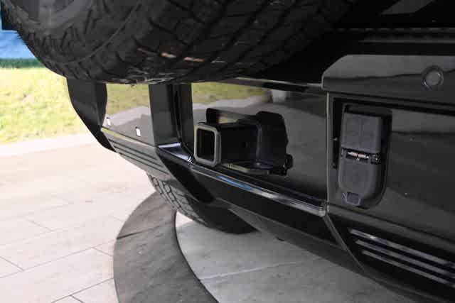 Photo of 2024 Black GMC HUMMER EV SUV