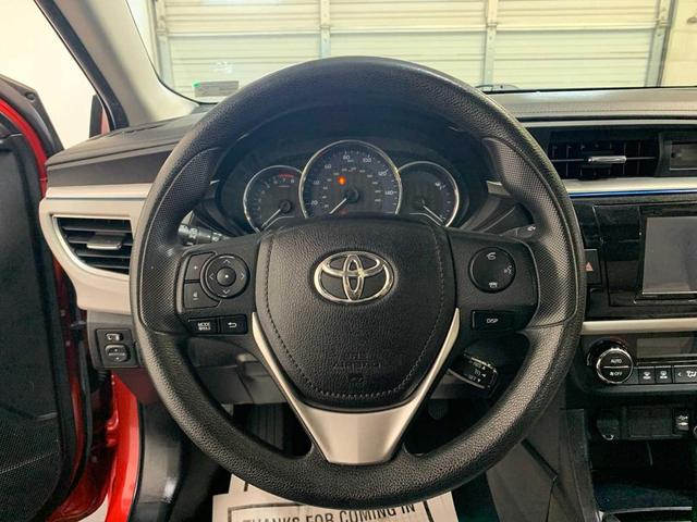 Photo of 2016 Barcelona Red Metallic Toyota Corolla
