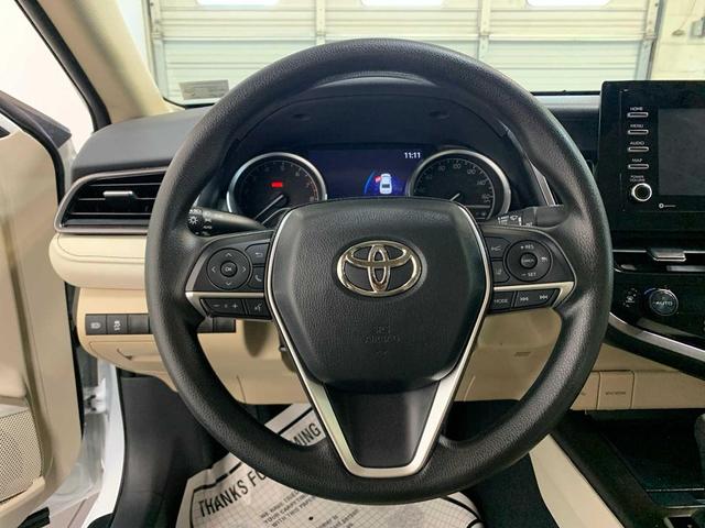 Photo of 2023 Ice Cap Toyota Camry