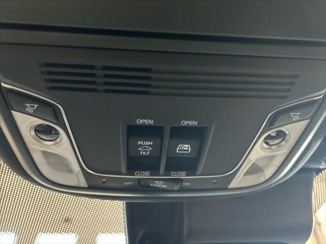 Photo of 2025 Crystal Black Pearl Honda Ridgeline