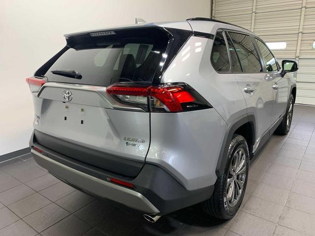 Photo of 2025 Silver Sky Metallic Toyota RAV4 Hybrid