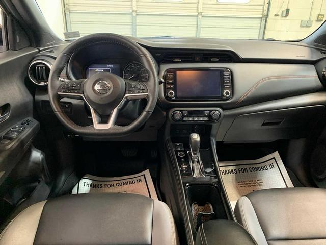 Photo of 2021 Gun Metallic Nissan Kicks
