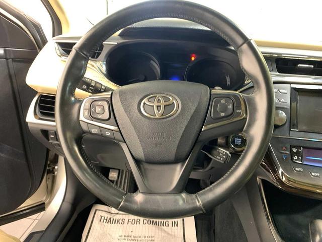 Photo of 2013 Champagne Mica Toyota Avalon
