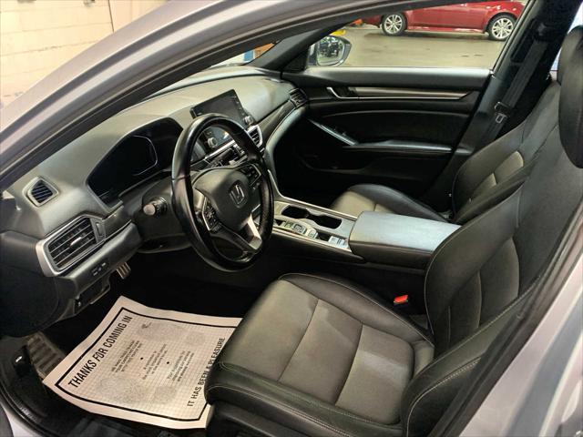 Photo of 2020 Lunar Silver Metallic Honda Accord