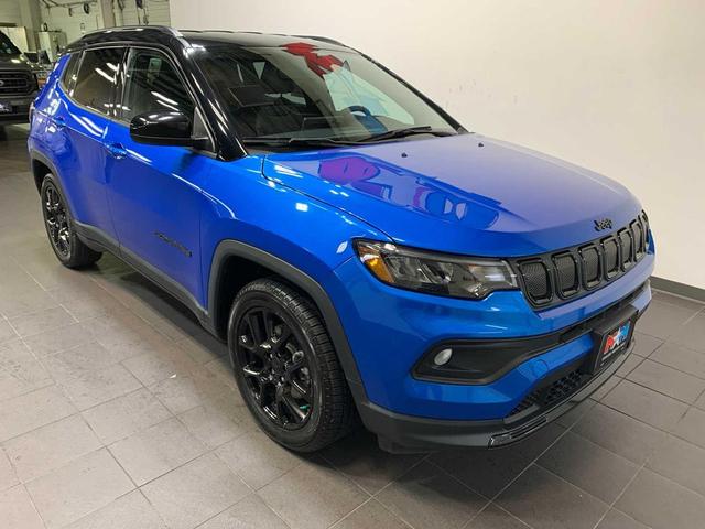 Photo of 2022 Laser Blue Pearlcoat Jeep Compass