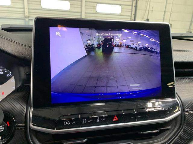 Photo of 2022 Laser Blue Pearlcoat Jeep Compass