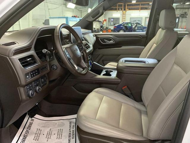 Photo of 2024 Summit White Chevrolet Tahoe