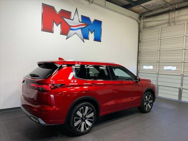 Photo of 2025 RED_DIAMOND Mitsubishi Outlander
