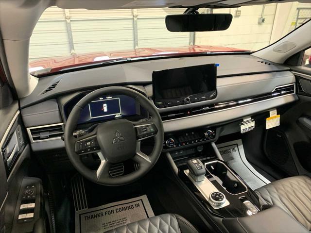 Photo of 2025 RED_DIAMOND Mitsubishi Outlander