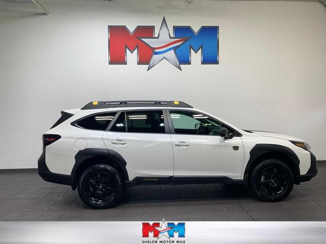 Photo of 2022 Crystal White Pearl Subaru Outback
