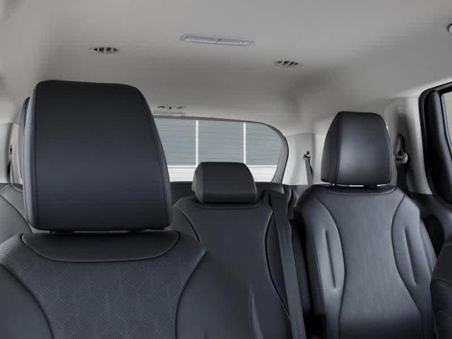 Photo of 2026 SNOW WHITE Kia Carnival Hybrid