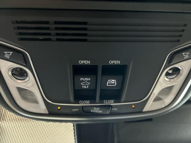 Photo of 2025 Radiant Red Metallic II Honda Ridgeline