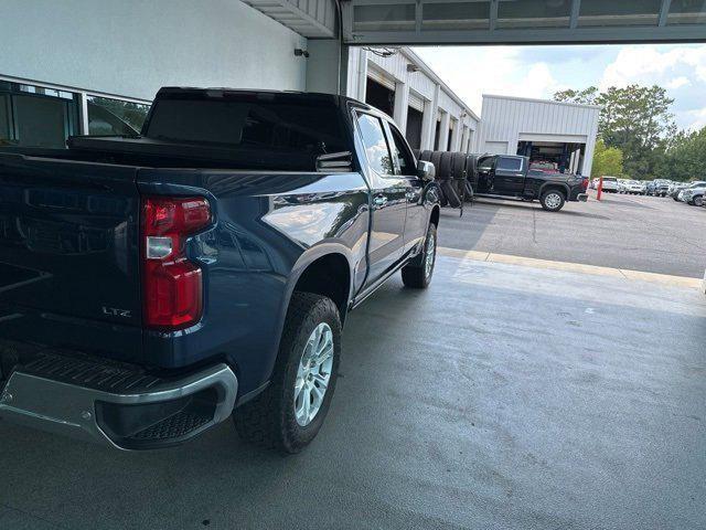 Photo of 2023 Blue Chevrolet Silverado 1500