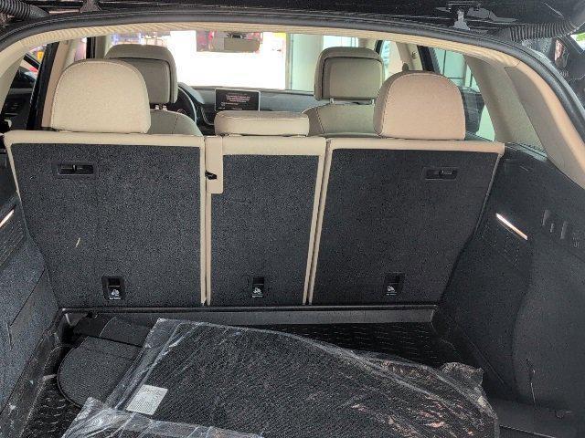 Photo of 2019 Black Audi Q5