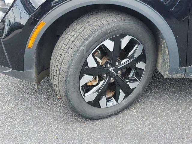 Photo of 2023 Ebony Black Kia Sportage