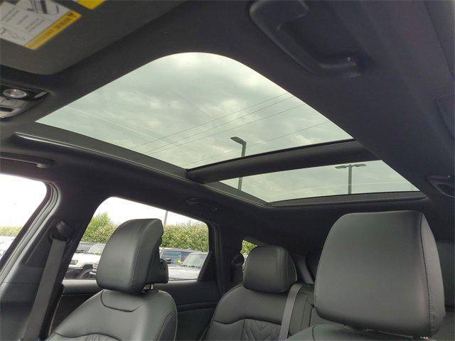 Photo of 2023 Ebony Black Kia Sportage