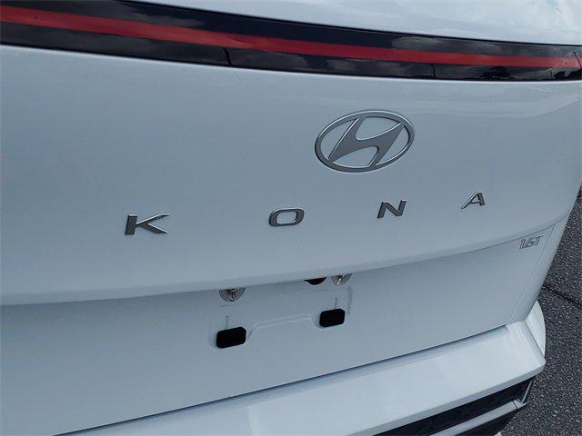 Photo of 2025 White Hyundai KONA