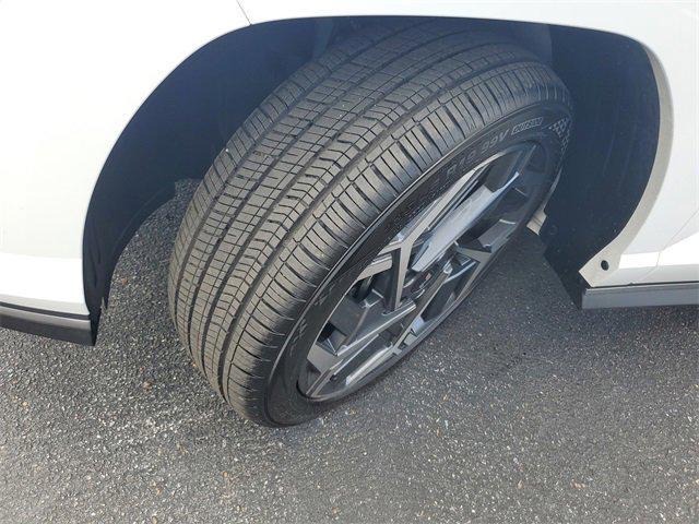 Photo of 2025 White Hyundai KONA