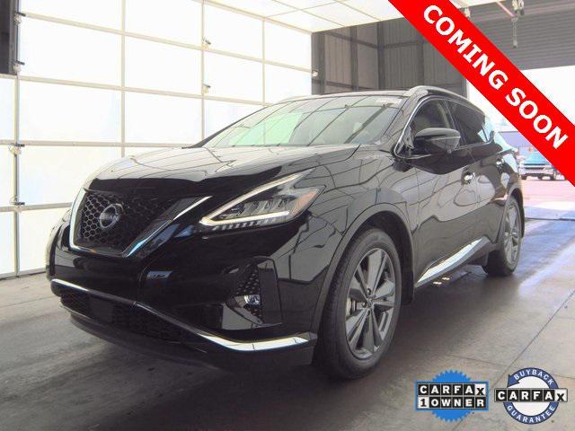 Photo of 2024 Super Black Nissan Murano