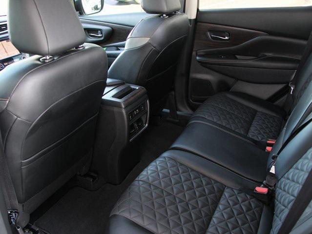 Photo of 2024 Pearl White Tricoat Nissan Murano