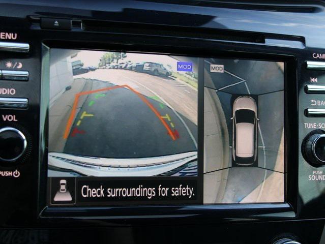Photo of 2024 Pearl White Tricoat Nissan Murano