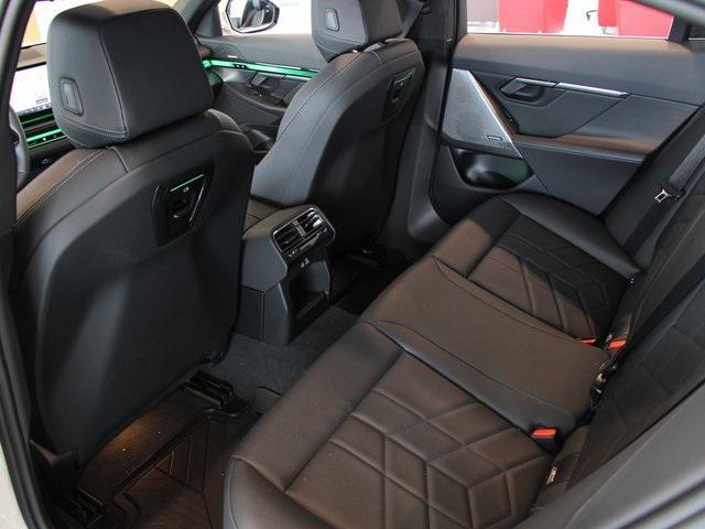 Photo of 2024 Alpine White BMW i5