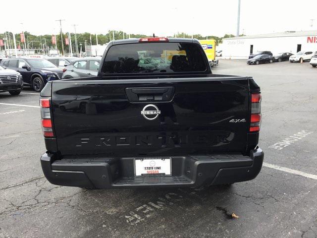 Photo of 2024 Super Black Nissan Frontier