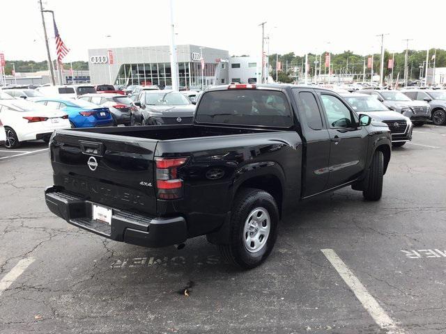 Photo of 2024 Super Black Nissan Frontier