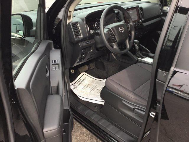 Photo of 2024 Super Black Nissan Frontier