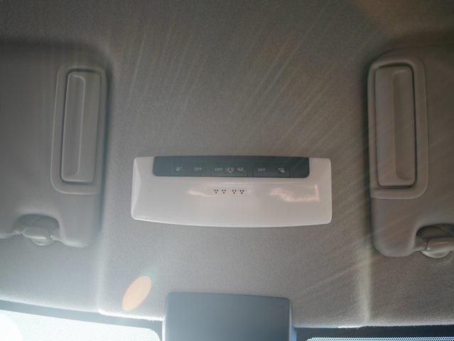 Photo of 2021 Boulder Gray Pearl Nissan Kicks