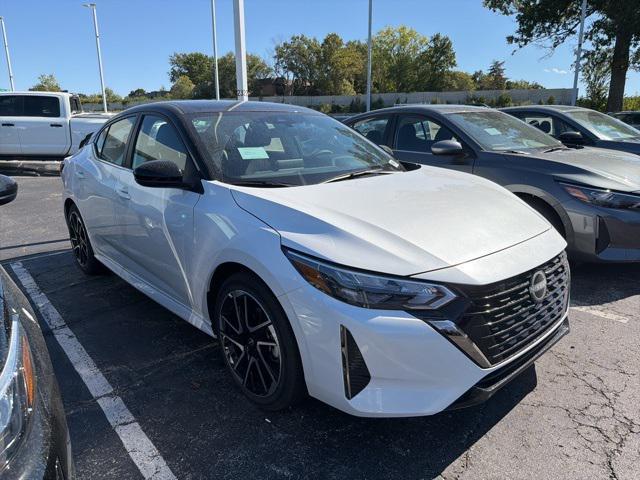 Photo of 2025 Aspen White Tricoat/Super Black Nissan Sentra