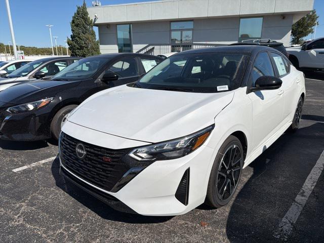 Photo of 2025 Aspen White Tricoat/Super Black Nissan Sentra