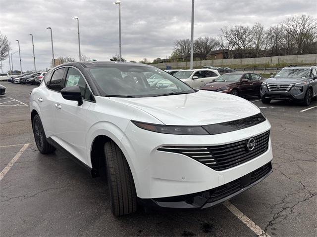 Photo of 2025 White Pearl Nissan Murano