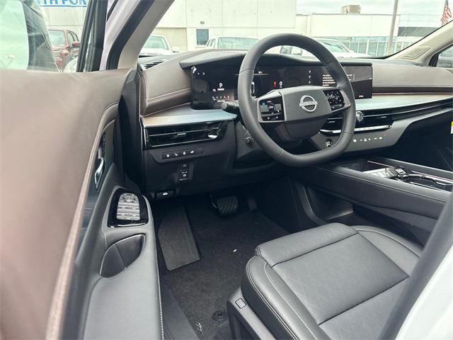 Photo of 2025 White Pearl Nissan Murano