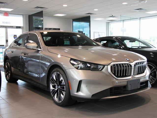 2024 BMW 530