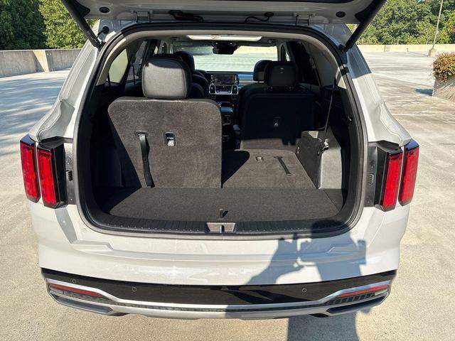 Photo of 2023 Wolf Gray Kia Sorento