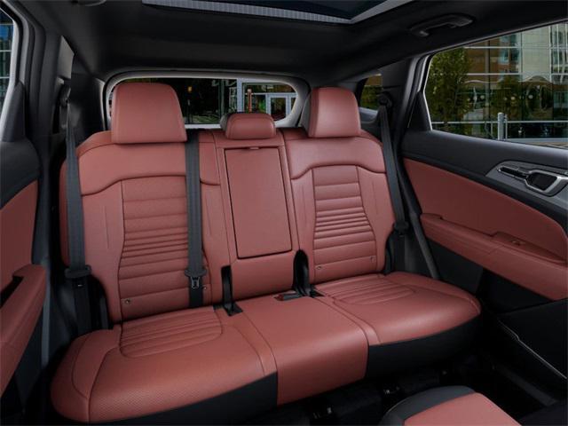 Photo of 2026 Glacial White Pearl Kia Sportage