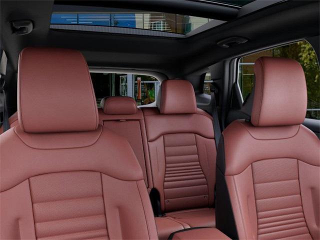 Photo of 2026 Glacial White Pearl Kia Sportage