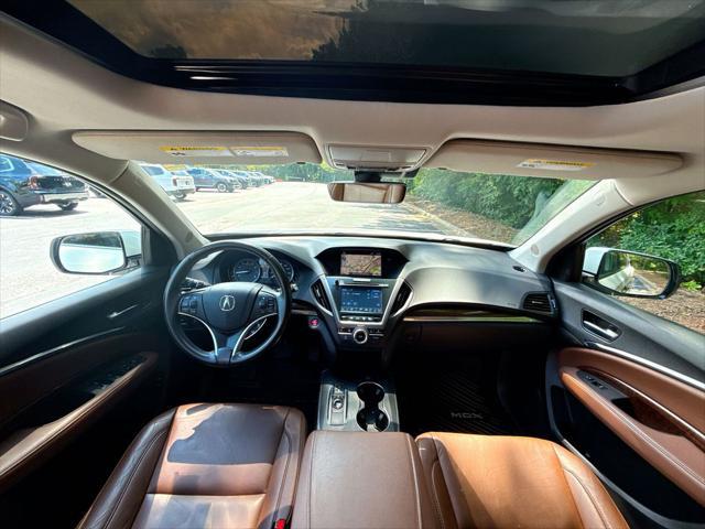 Photo of 2018 White Diamond Pearl Acura MDX