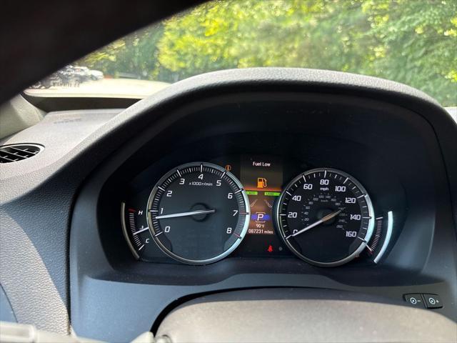 Photo of 2018 White Diamond Pearl Acura MDX