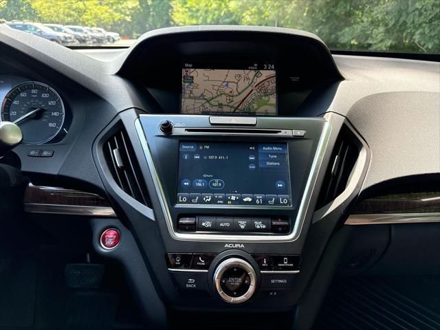 Photo of 2018 White Diamond Pearl Acura MDX