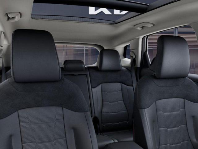 Photo of 2026 Glacial White Pearl Kia Sportage