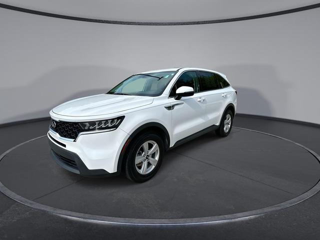 Photo of 2021 Glacial White Pearl Kia Sorento