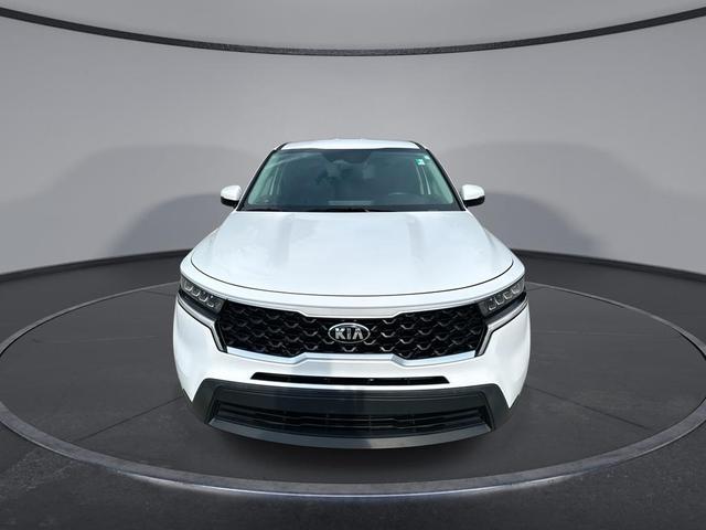 Photo of 2021 Glacial White Pearl Kia Sorento