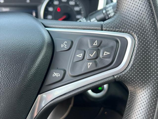Photo of 2023 Summit White Chevrolet Equinox