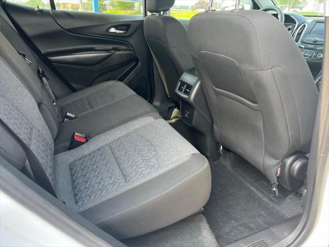 Photo of 2023 Summit White Chevrolet Equinox