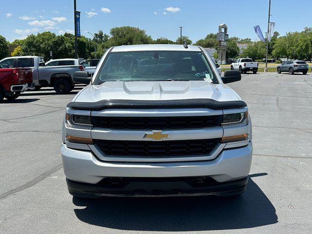 Photo of 2017 Silver Ice Metallic Chevrolet Silverado 1500