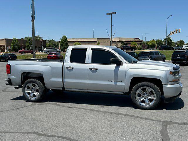 Photo of 2017 Silver Ice Metallic Chevrolet Silverado 1500