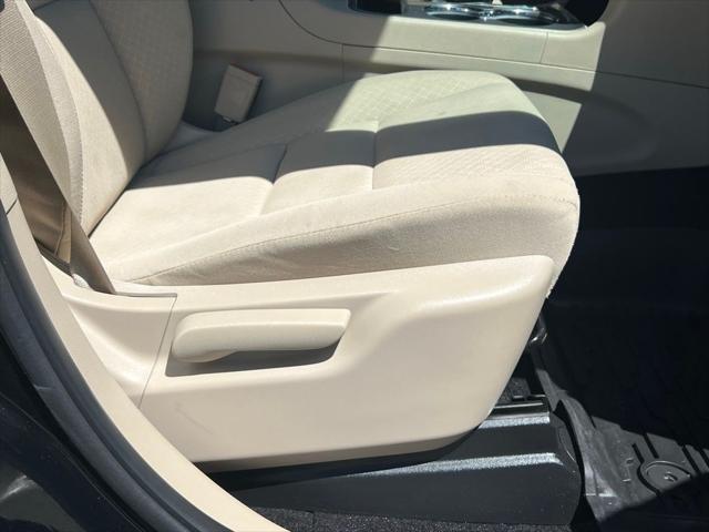 Photo of 2022 Diamond Black Crystal Pearlcoat Jeep Grand Cherokee